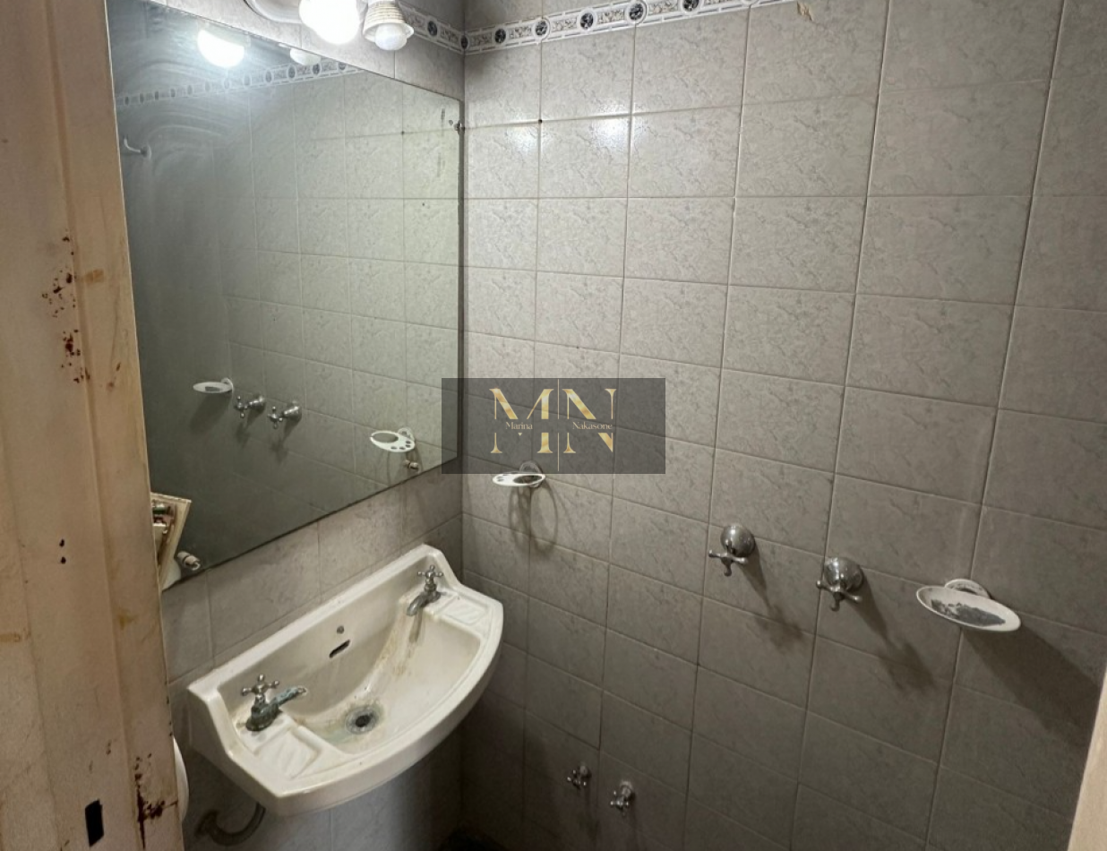 tres ambientes con  dependencia 