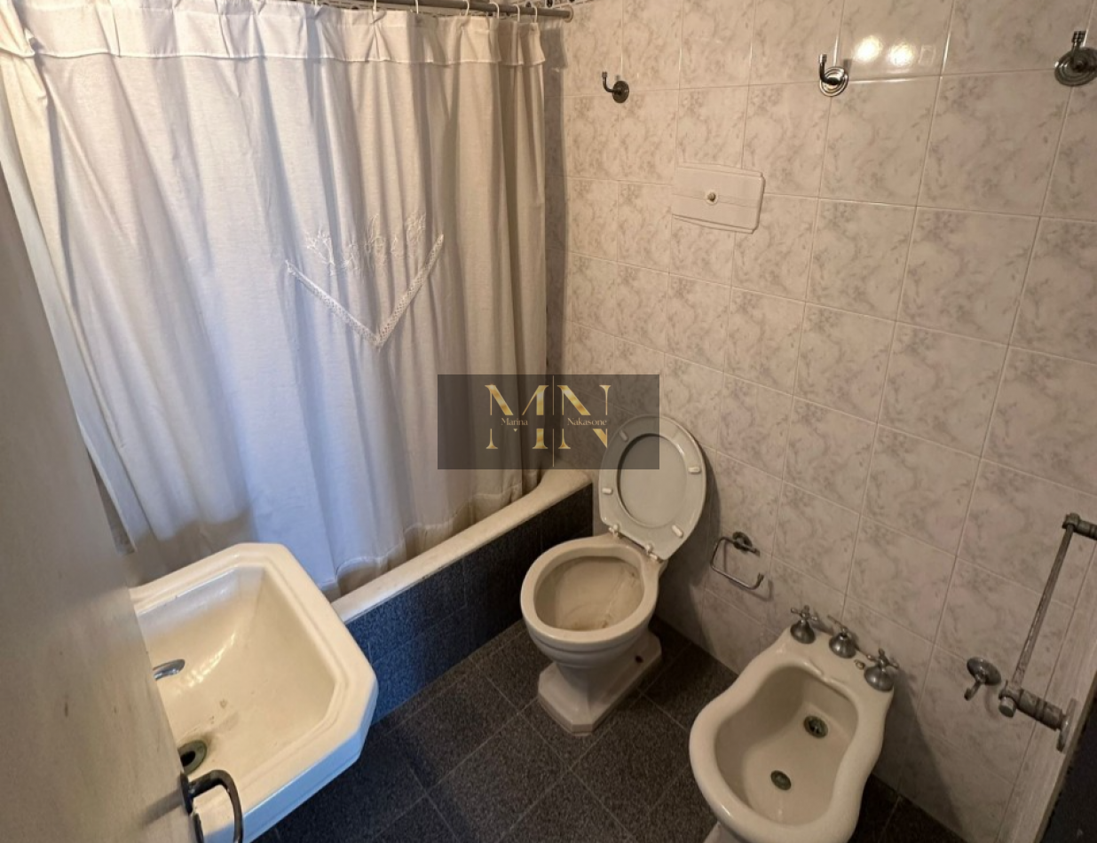 tres ambientes con  dependencia 